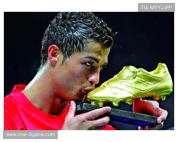 全球足球三大顶尖球星最新排名榜出炉 谁是当今足坛真正的王者