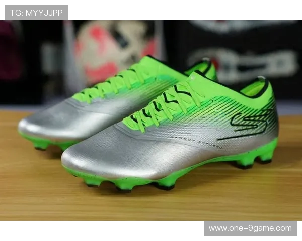 球星亲穿过的足球鞋拍卖价格如何 价值能否超越普通限量版鞋款