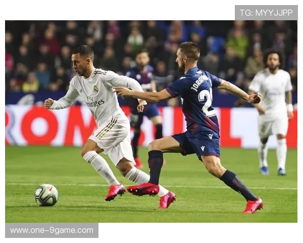 球星实战示范带你掌握足球技巧教学视频教程