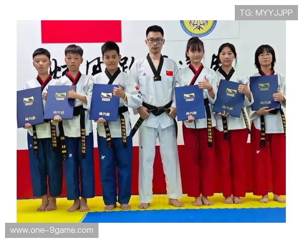 足球巨星跆拳道黑带身份揭秘 他如何将武术融入职业生涯