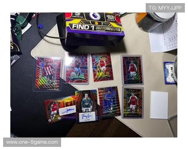 足球球星卡拍卖创纪录最高价一张达千万级别引发热议