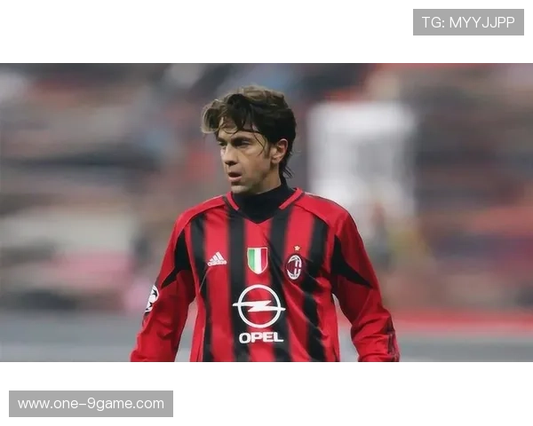 足球球星Lucy成长历程与赛场辉煌瞬间全景解析